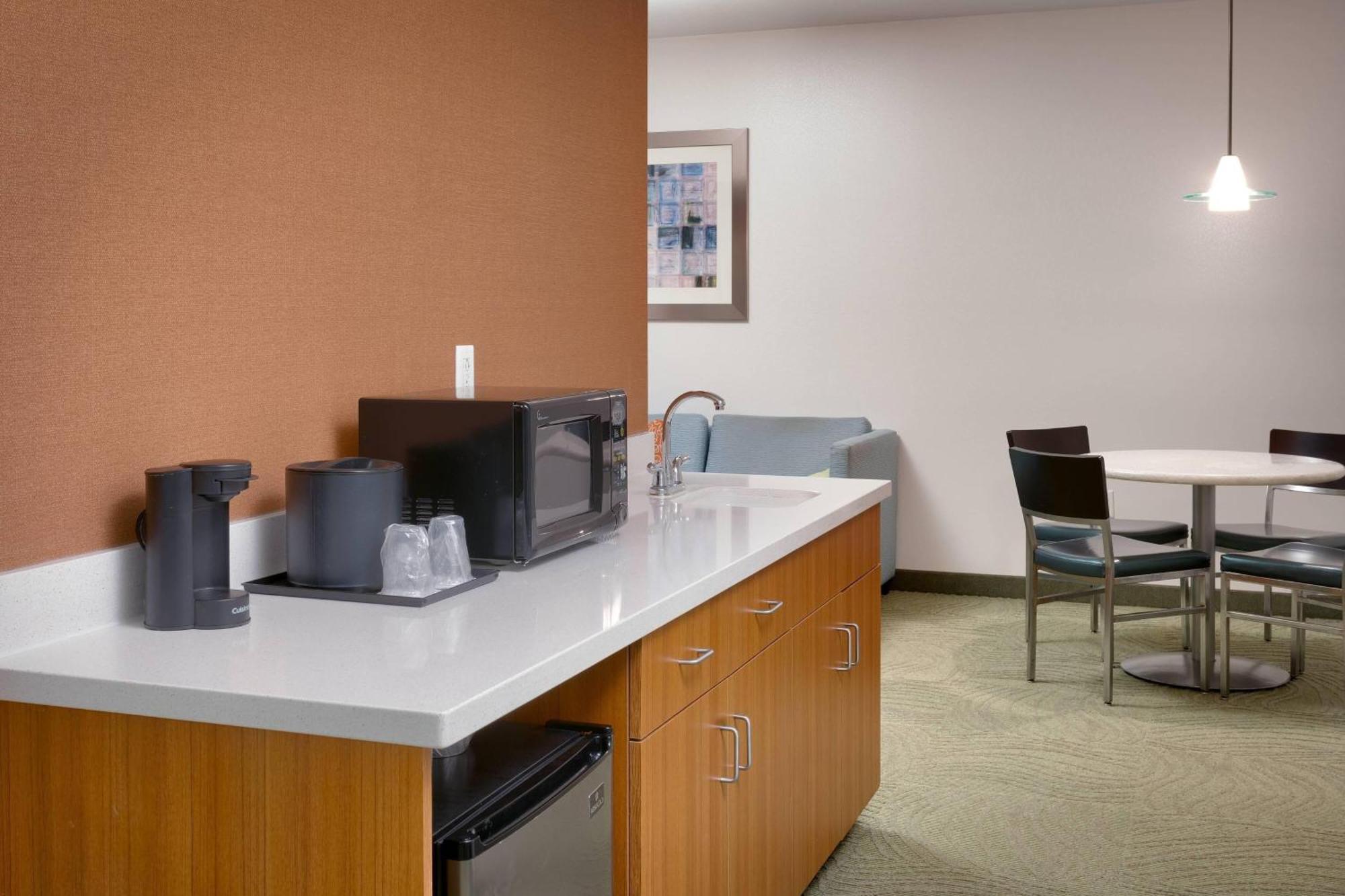 Springhill Suites By Marriott Provo Exterior photo
